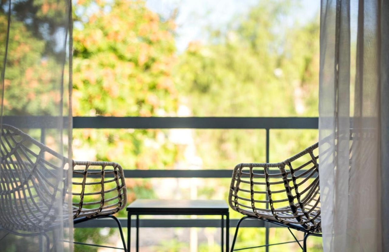 Eleusis Suites Α Exteriör bild