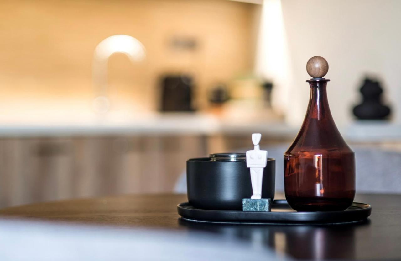 Eleusis Suites Α Exteriör bild