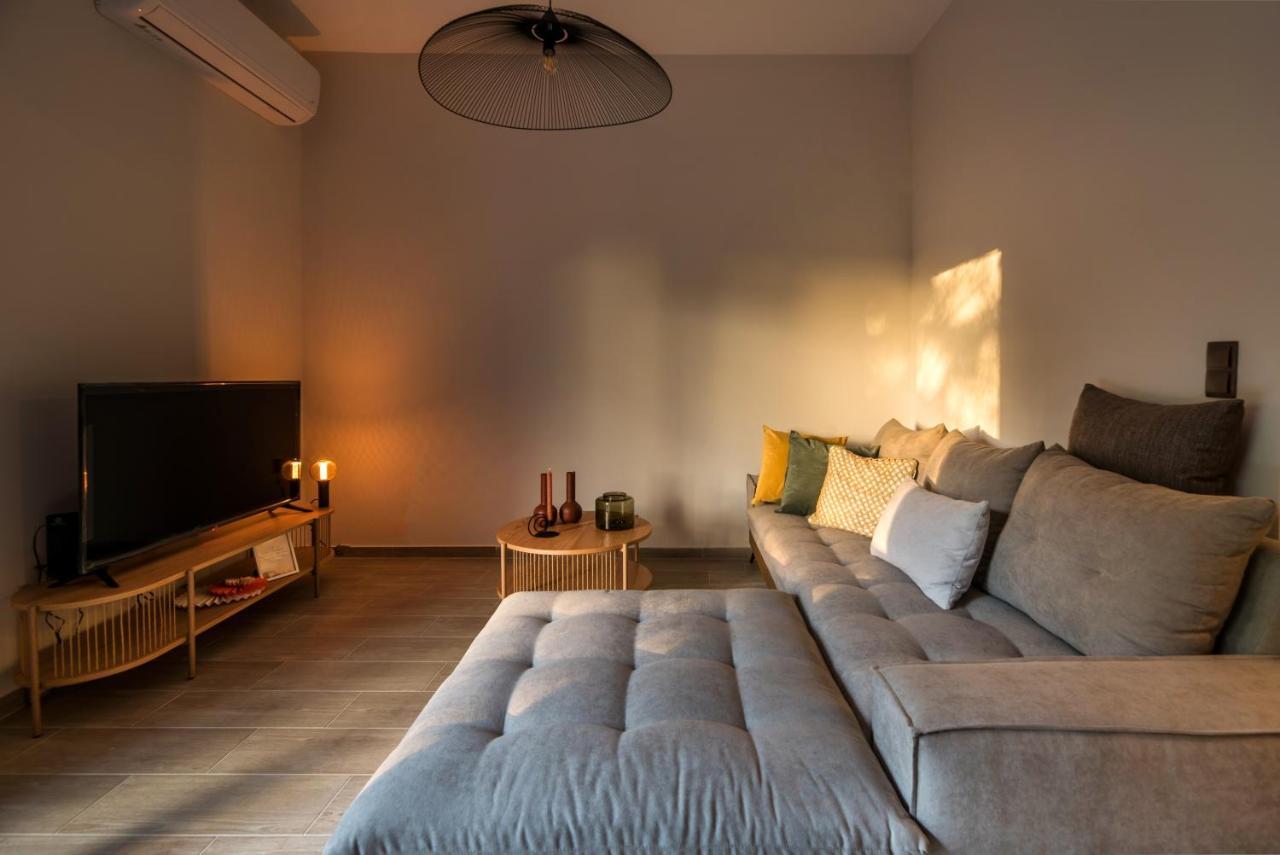 Eleusis Suites Α Exteriör bild